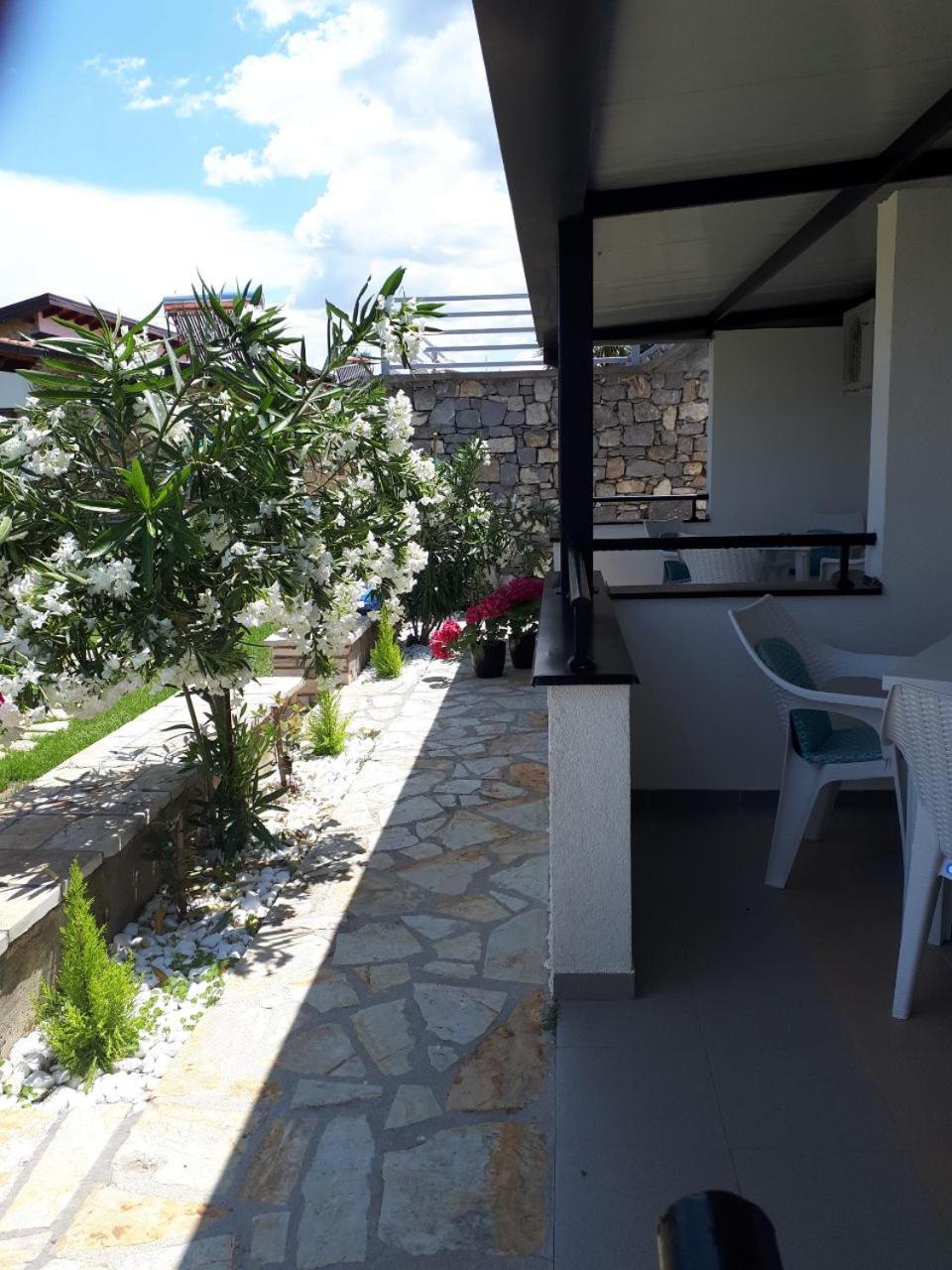 Apartments And Villas Janev Dojran Exterior photo